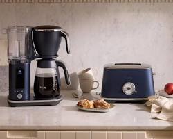 HOME & KITCHEN ESSENTIALS